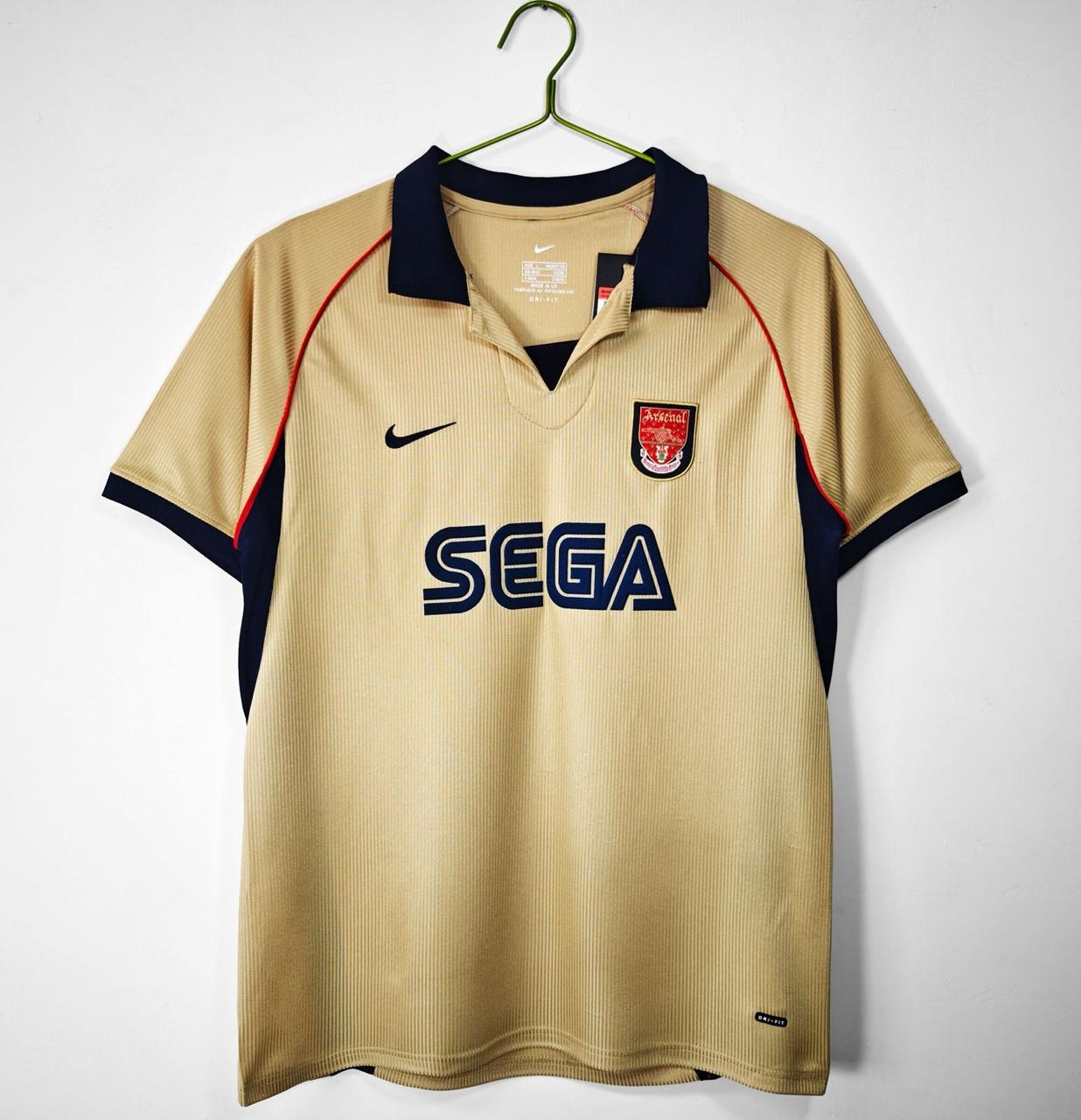 Arsenal 2001-02 Away Jersey Arsenal 2001-02 Away Jersey - Image 1