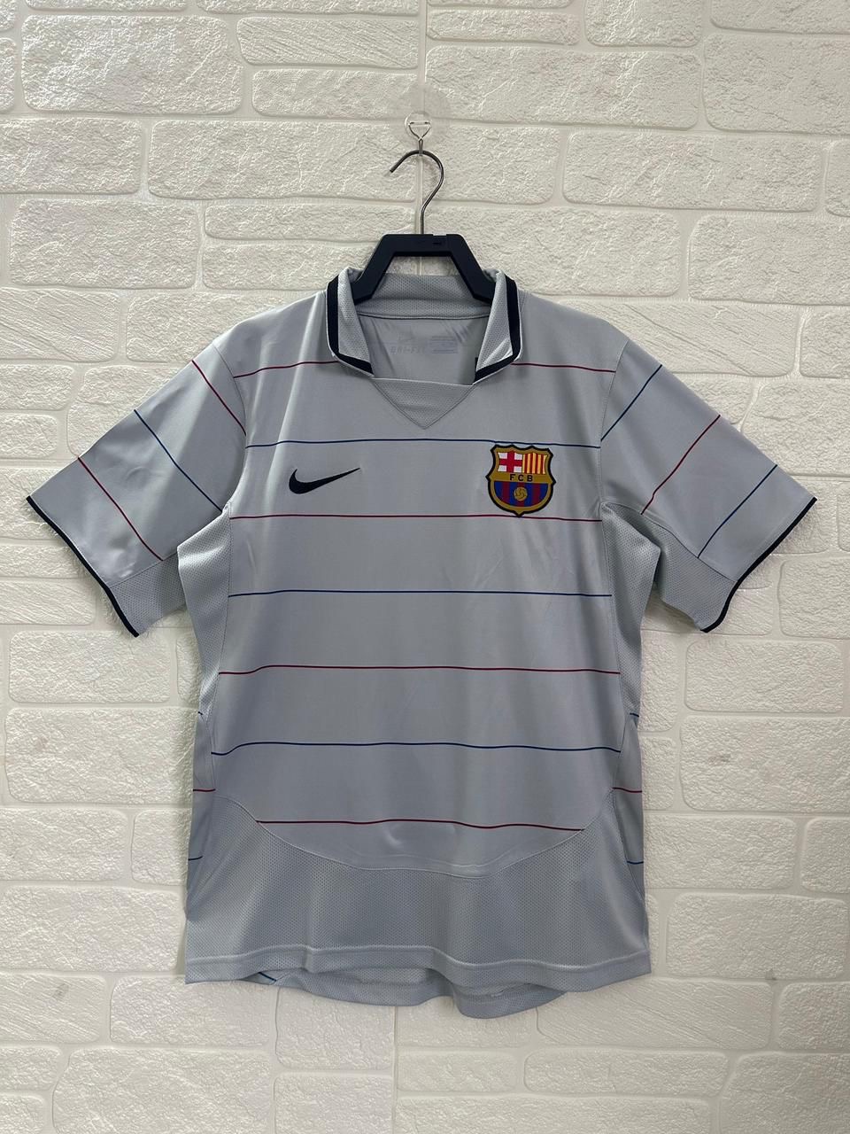Barcelona 2005-06 Away Jersey Barcelona 2005-06 Away Jersey - Image 1