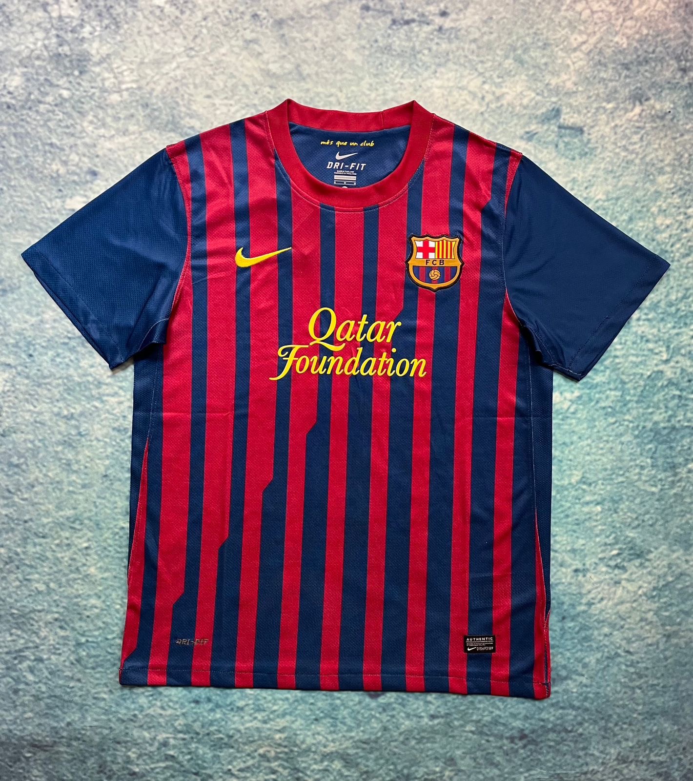 Barcelona 2011-12 Home Jersey Barcelona 2011-12 Home Jersey - Image 1
