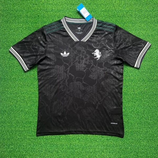 Juventus Away 25-26 jersey