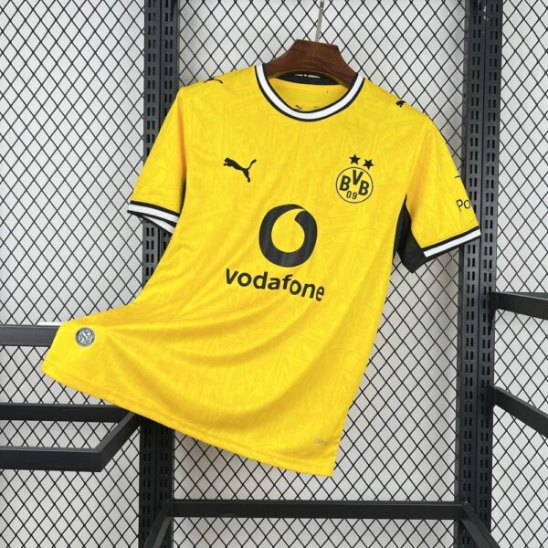 Dortmund Home 26-27